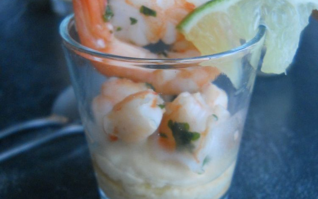 Purée de pois chiches, crevettes sauce thaïe
