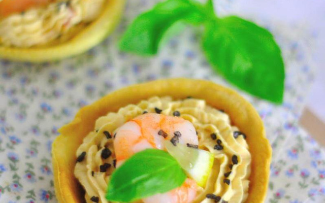 Tartelettes Apérivrais Tartinade aux 3 Poivrons, aux crevettes et éclats d'olives noires