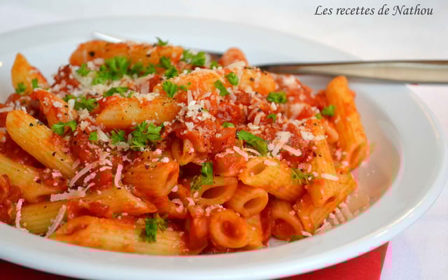 Pennes all'amatriciana