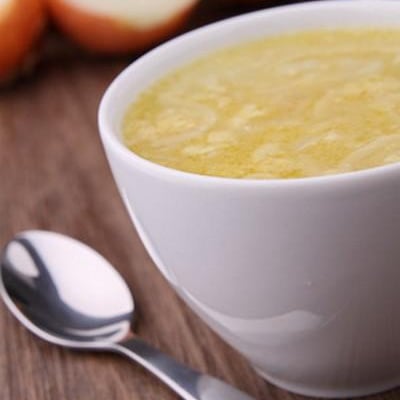 Soupe à l'oignon au Saint Albray et ses croutons