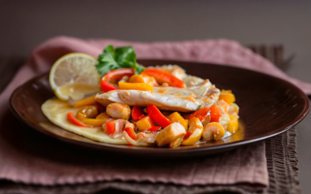 Curry de dorade et surimi au lait de coco et poivrons