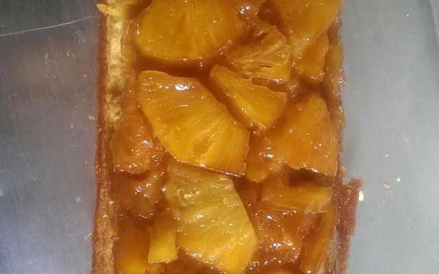 Gâteau caramélisé à l'ananas