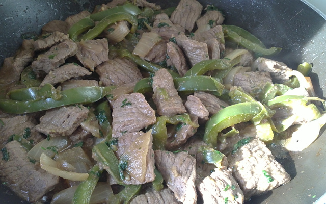 Bœuf sauté aux poivrons