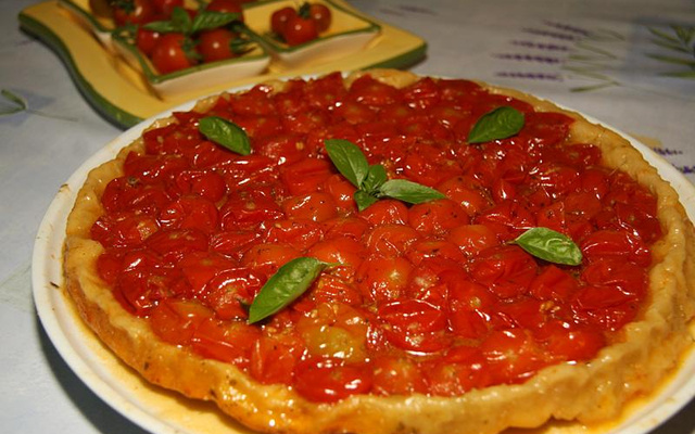 Tatin de tomates cerises chaudes