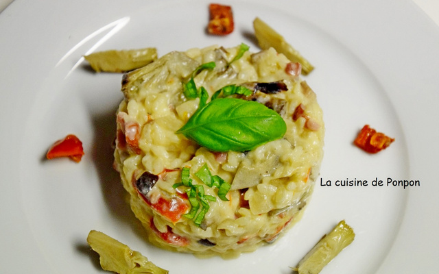 Risotto aux artichauts, tomates confites et lardons