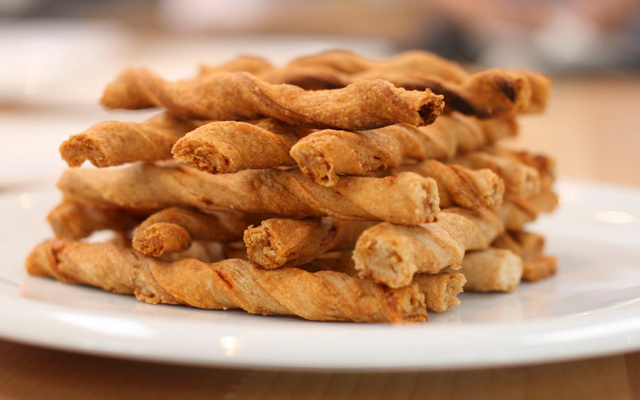 Allumettes au fromage gruyère et parmesan