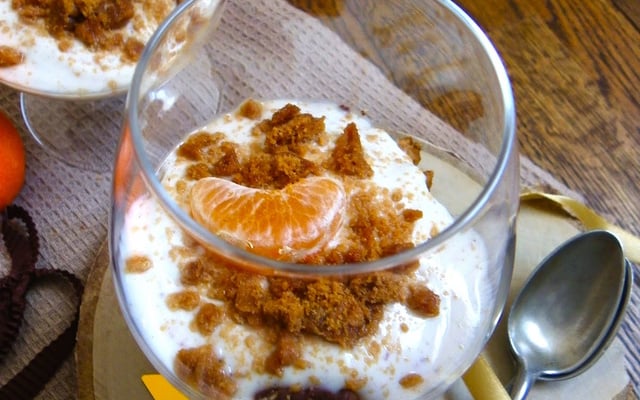 Trifle aux clémentines de Corse, chocolat noir, spéculoos et yaourt soja