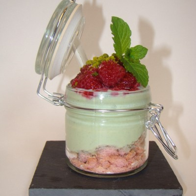 Petit pot gourmand ivoire, pistache et framboise