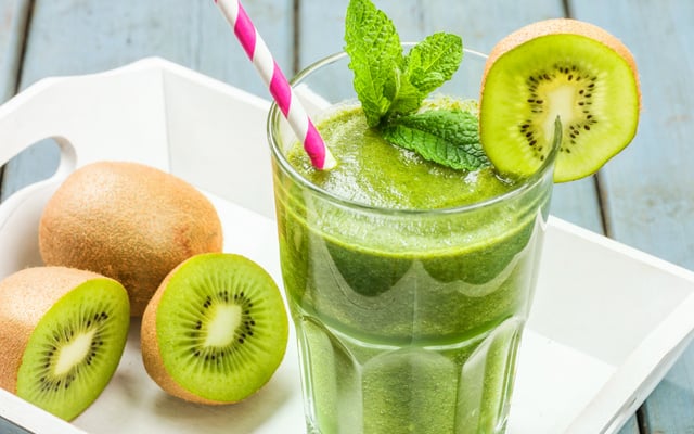 Smoothie orange kiwi