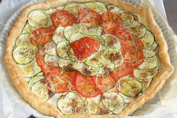 Tarte fine courgette tomate