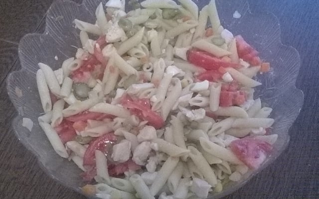 Salade de pâtes au poulet économique