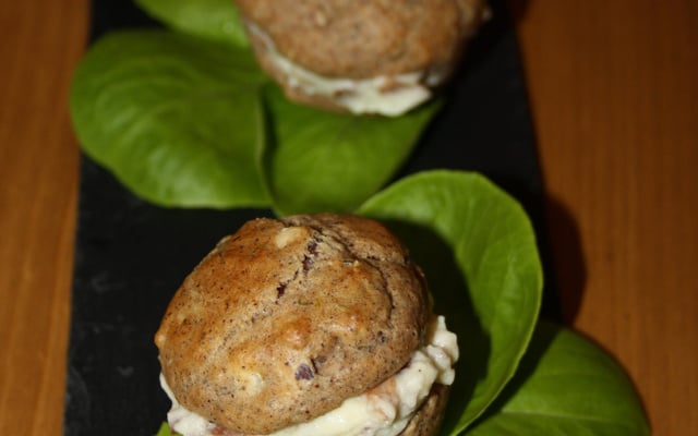 Whoopies comté et noisettes