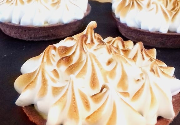 Tartelettes curd fruits de la passion meringuées