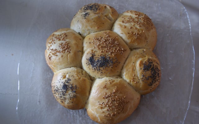 Petit pains aux graines de sésames et pavots
