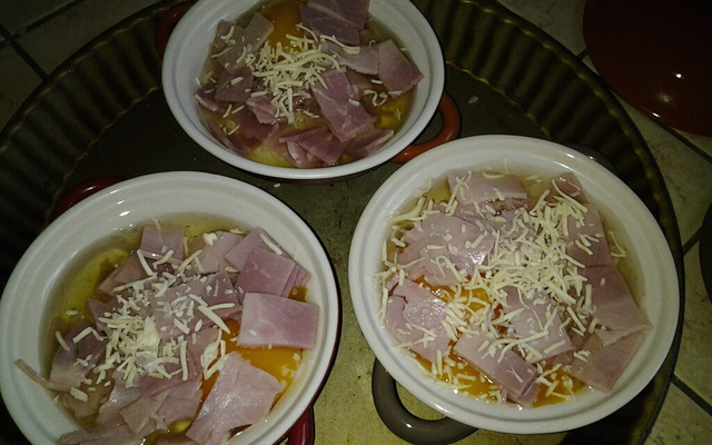 Œufs cocottes aux dés de jambon