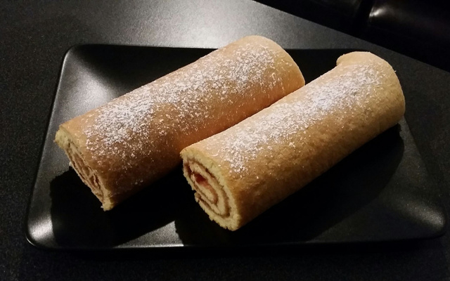 Gâteau roulé à la confiture