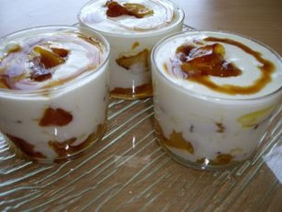 Verrines Pommes caramélisées et fromage blanc
