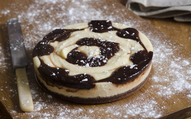 Cheese-cake vanille, chocolat noir et biscuits palets bretons
