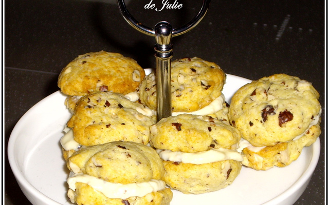Whoopie pies à la fourme d'Ambert et aux noisettes