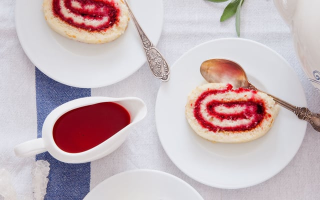 Gâteau roulé à la framboise