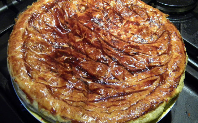 Tarte aux poires caramélisées et noix