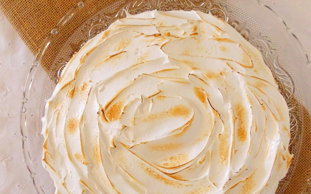 Tarte au citron meringuée haute en couleurs et en saveurs