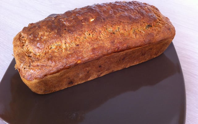 Cake au chèvre, aux noix et au raisin