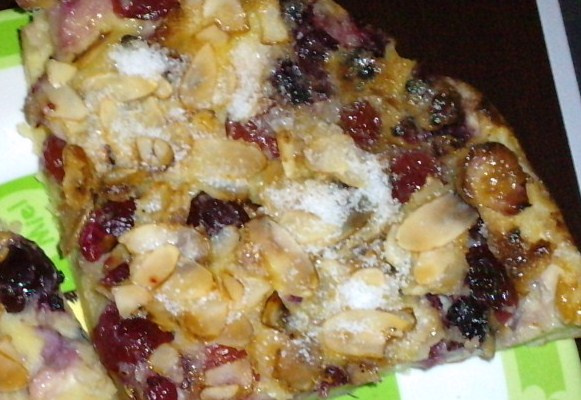 Clafoutis aux fruits rouges éclats d'amandes