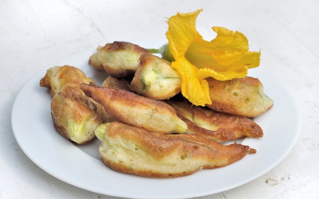 Beignets de fleur de courgettes