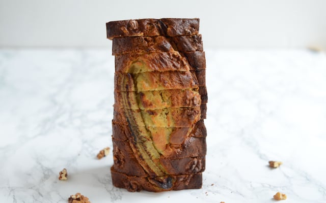 Cake à la banane et noix