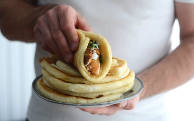Cheese naan au poulet