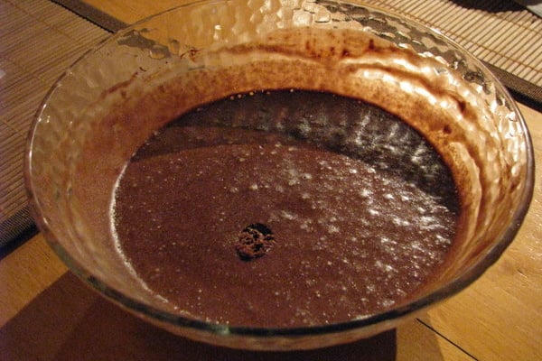 Mousse au chocolat : que des œufs et du chocolat
