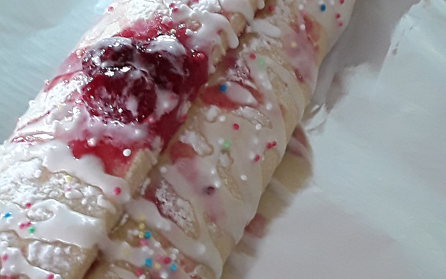 Roulé à la confiture simple et gourmand