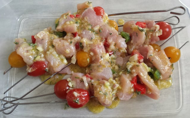 Brochettes de dinde, marinade thym-citron