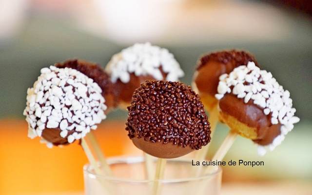 Cake pops faciles au chocolat