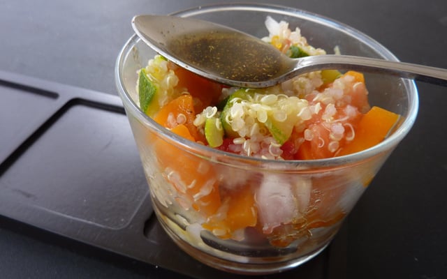 Salade originale de quinoa aux légumes croquants