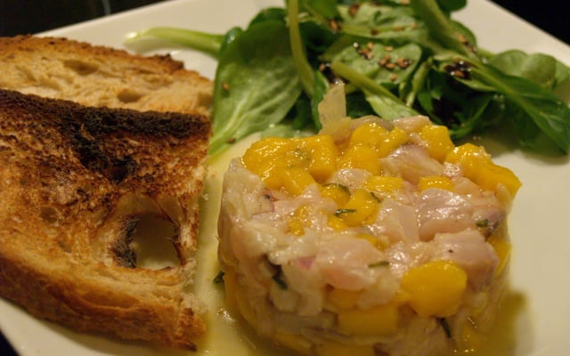 Tartare de Daurade et mangue au citron et citron vert