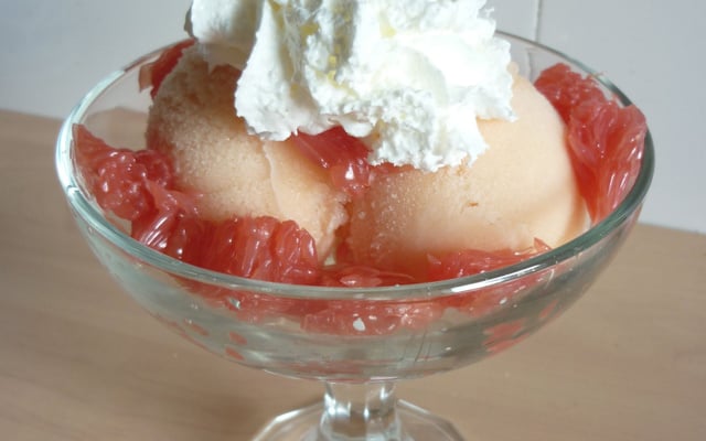 Sorbet aux agrumes oranges pamplemousse