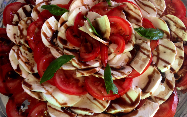 Délices de tomates à la mozzarella