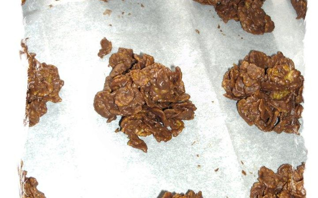 Roses des sables faciles aux corn'flakes aux trois chocolats