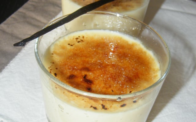 Créme à la vanille et au nougat façon crème brulée