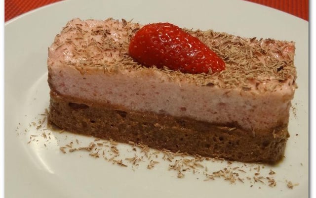 Duo de mousses chocolat-fraise