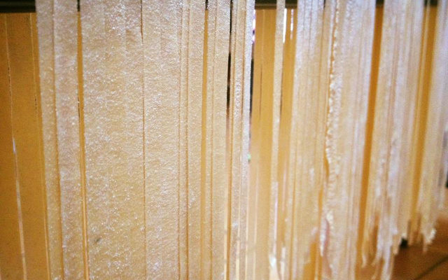 Pâtes fraîches aux œufs