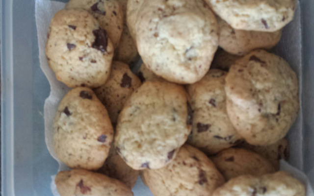 Cookies aux pépites maison de chocolat noir