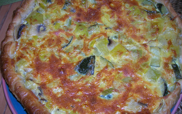 Quiche aux petits légumes et saumon fumé