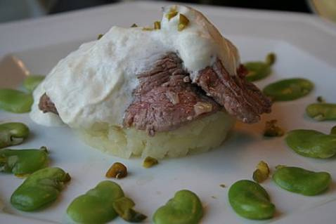 Les trois 'É' : émincé d'agneau, émulsion de chèvre, écrasé de pommes de terre