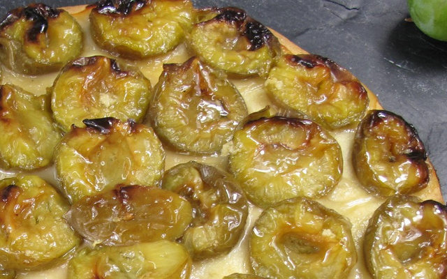 Tarte caramélisée à la Reine-Claude