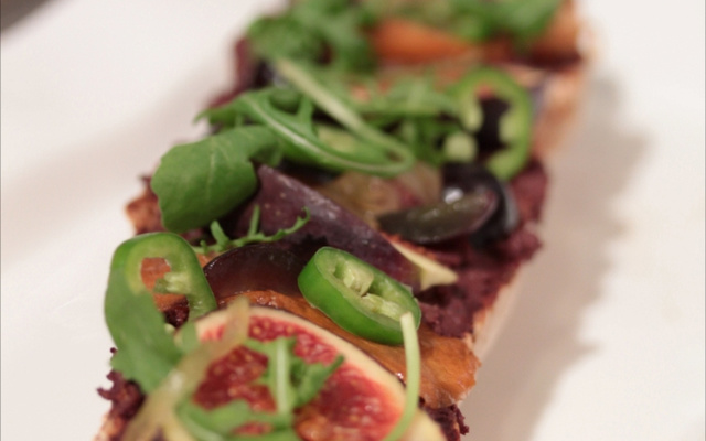 Tartine de boudin Antillais aux figues et potiron confit