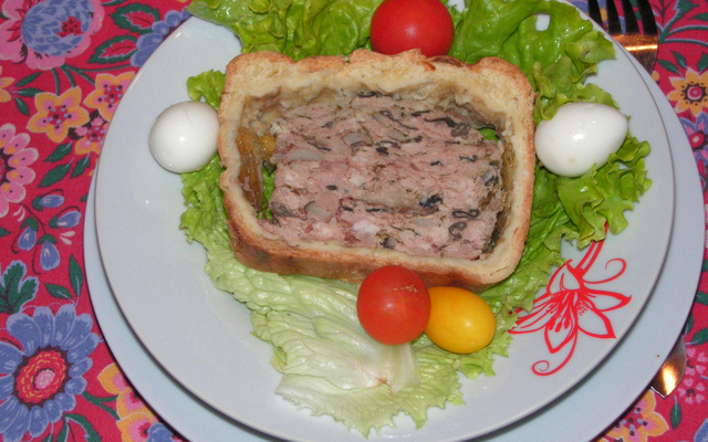 Pâté en croûte au porc et aux champignons