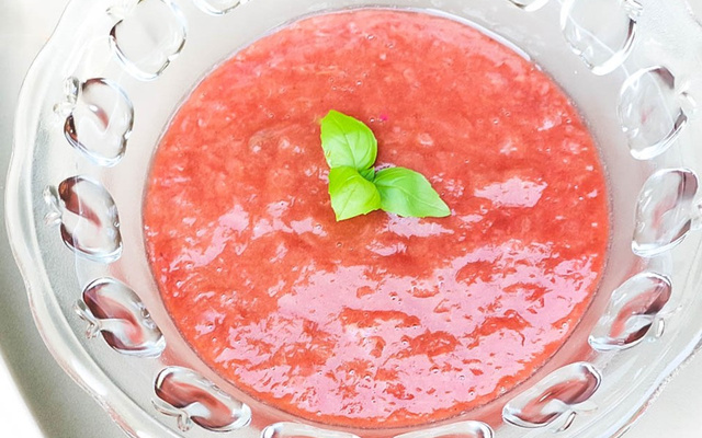 Soupe de rhubarbe et fraise sans sucre ajouté